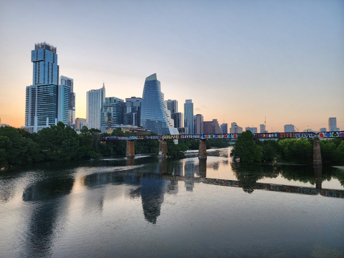 griz1's tweet image. Past Tuesday @NNSFunRun #6for6 running squad in #AustinTX! #RunForYourBrain @WillStewNeuro @DevilbissLab @Neurotrauma @UCLABrainSPORT @ASchneiderMDPhD @LBlackwellPhD #NNS23 #NNS2023 @VisitAustinTX @austintexasgov @TexasRunning