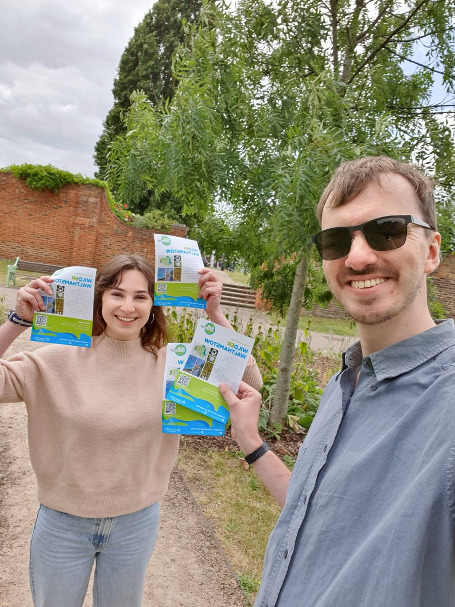 Last few hours of @bluegreenE17's Wild(er) Walthamstow exhibition here in Lloyd Park, come down while you can! Or catch me and @WernerAlix flyering in the park!