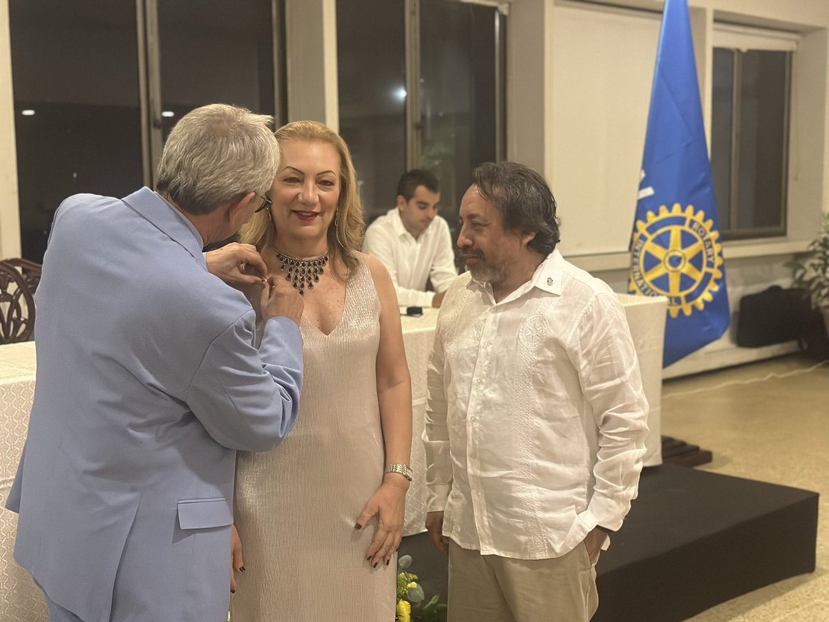 rotarydis4271's tweet photo. Damos la bienvenida a nuestra gobernadora del Distrito 4271 2023-2024 Carmen Cecilia Vélez Castro https://t.co/abj17npulN