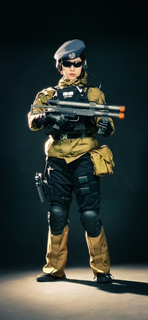 M_erenipe's tweet image. Zofia Bosak

📸 @ChrisDaAsian 

#RainbowSixSiege #R6Community