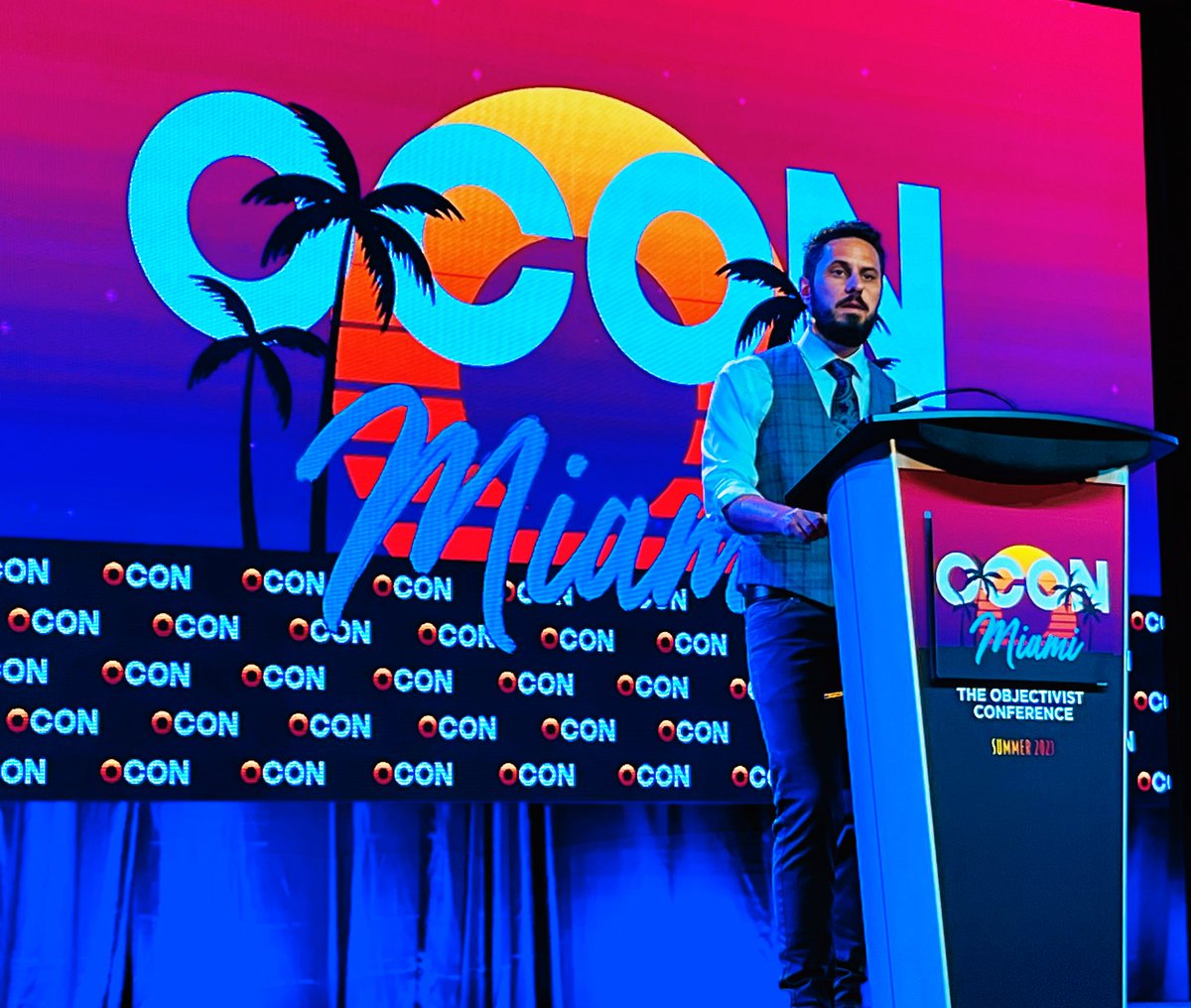 Nikos_17's tweet image. ‘When you look yourself in the mirror at night, 
the right question is not
“was I perfect today?”
The question is 
“Have I settled in being imperfect?”’
🎯 by @donswriting on being an earthly idealist.
#ocon2023