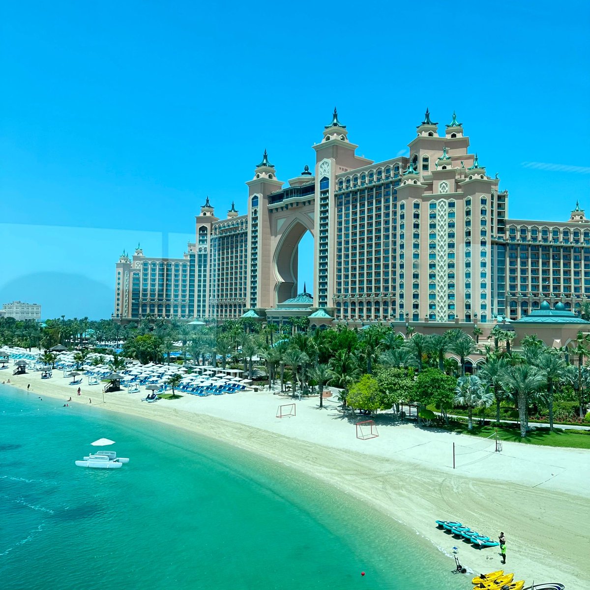 Dubai in 38° weather|||Of course we have to visit the indoor aquarium😀😀😀