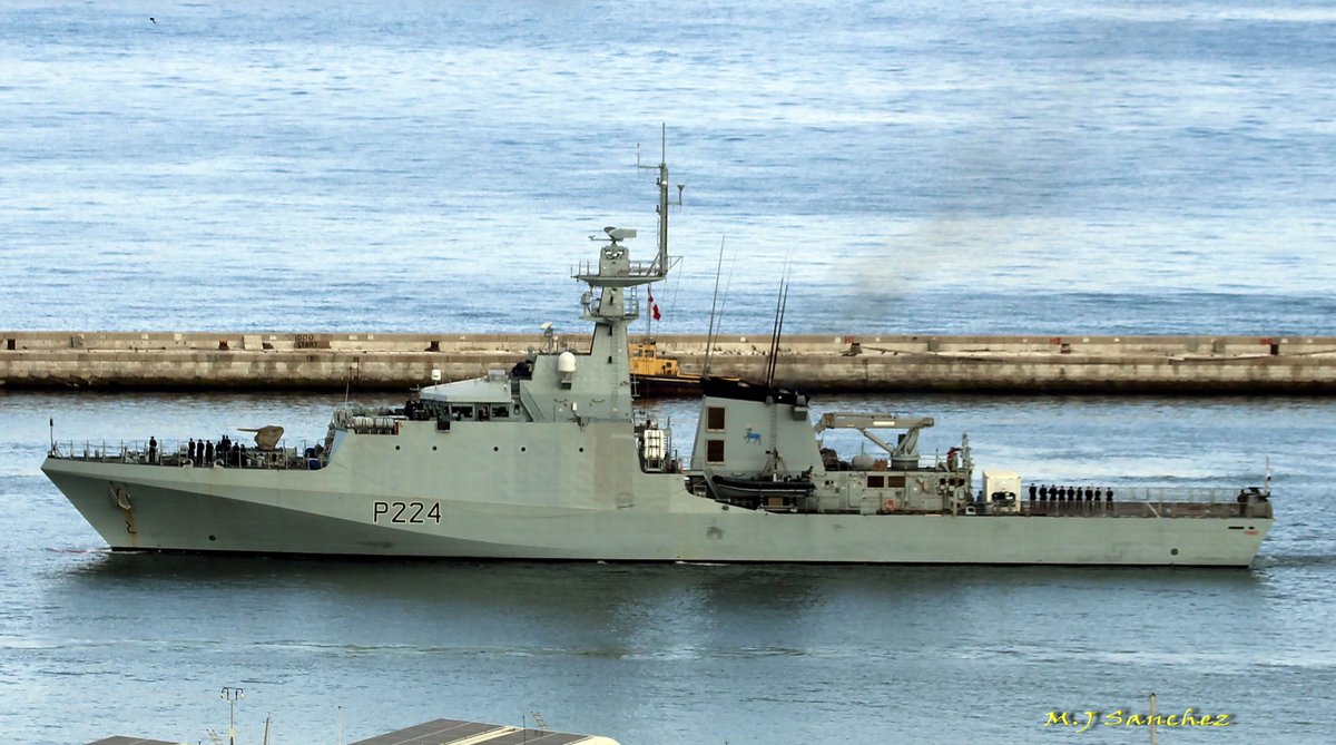 WarshipCam's tweet photo. HMS Trent (P224) River-class offshore patrol vessel coming into Gibraltar - July 2, 2023 #hmstrent #p224
SRC: TW-@key2med https://t.co/T6zSXVBB9y