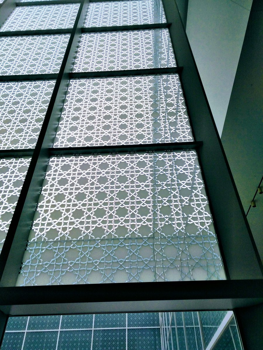 Pierre_Tranche's tweet photo. In our exploration of Islamic art and mathematics, I had the chance to visit the Aga Khan Museum (https://t.co/YadqNESn6p) and the Ismaili Centre (https://t.co/gSnUGDoWIt) in Toronto.
#Mathphoto23 #Mathinme #Mathsenmoi https://t.co/IZJ8anMWtW
