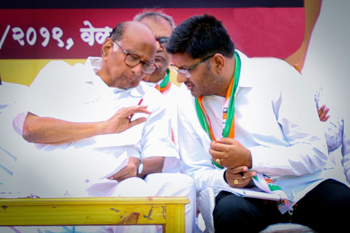 prajaktdada's tweet photo. मी साहेबांसोबत... https://t.co/KUmqod6Zhd
