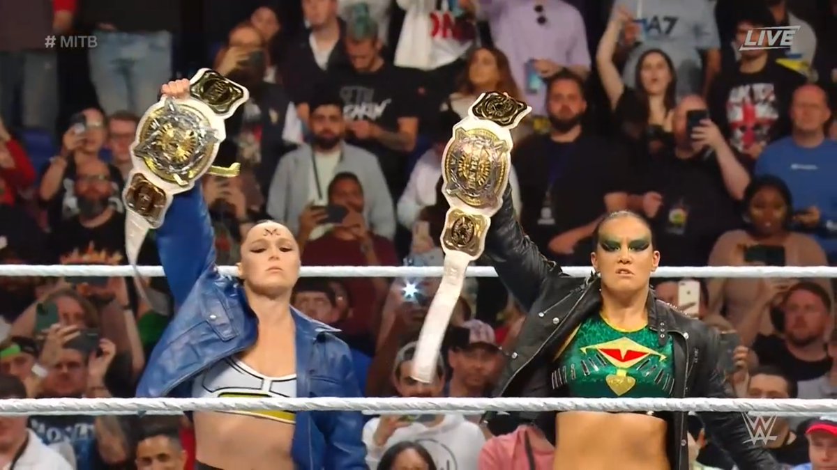 RingRustReviews's tweet image. Shout out to Ronda Rousey's Majin Vegeta cosplay! A deep cut where embracing evil makes you more powerful. #MITB #Cosplay