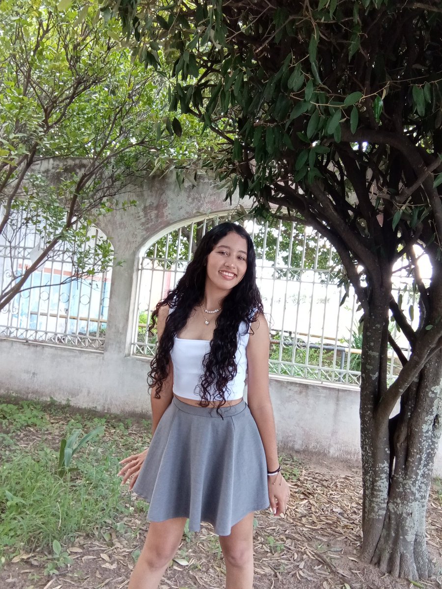 m_roennis's tweet photo. 16 años siendo una morena bien preciosa https://t.co/tIJJef4OOu