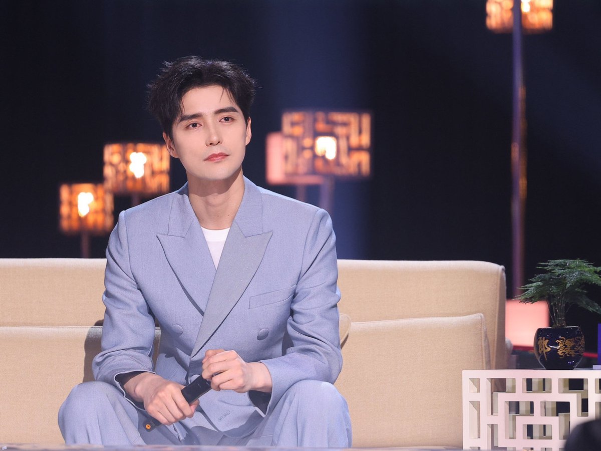 cdrama_update's tweet photo. #Ayunga for #EverlastingClassics
More pics - https://t.co/RANK90SEd1
#阿云嘎 #阿云嘎Musical
#经典咏流传 https://t.co/aO02HOC3NB