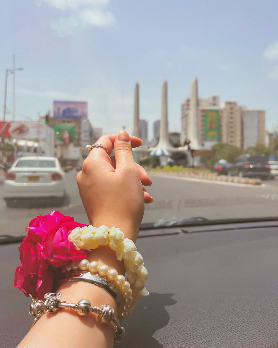 HiraHyder's tweet photo. Karachi, I am hopelessly falling in love with you!✨

#17YearsLater https://t.co/r9x4Srituw