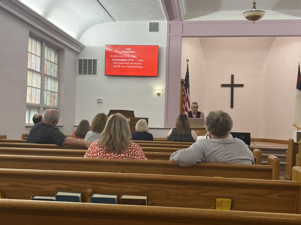 FBCofSC's tweet photo. The adult Sunday school class is diving into the book of Luke. https://t.co/1tXcVmt0yW