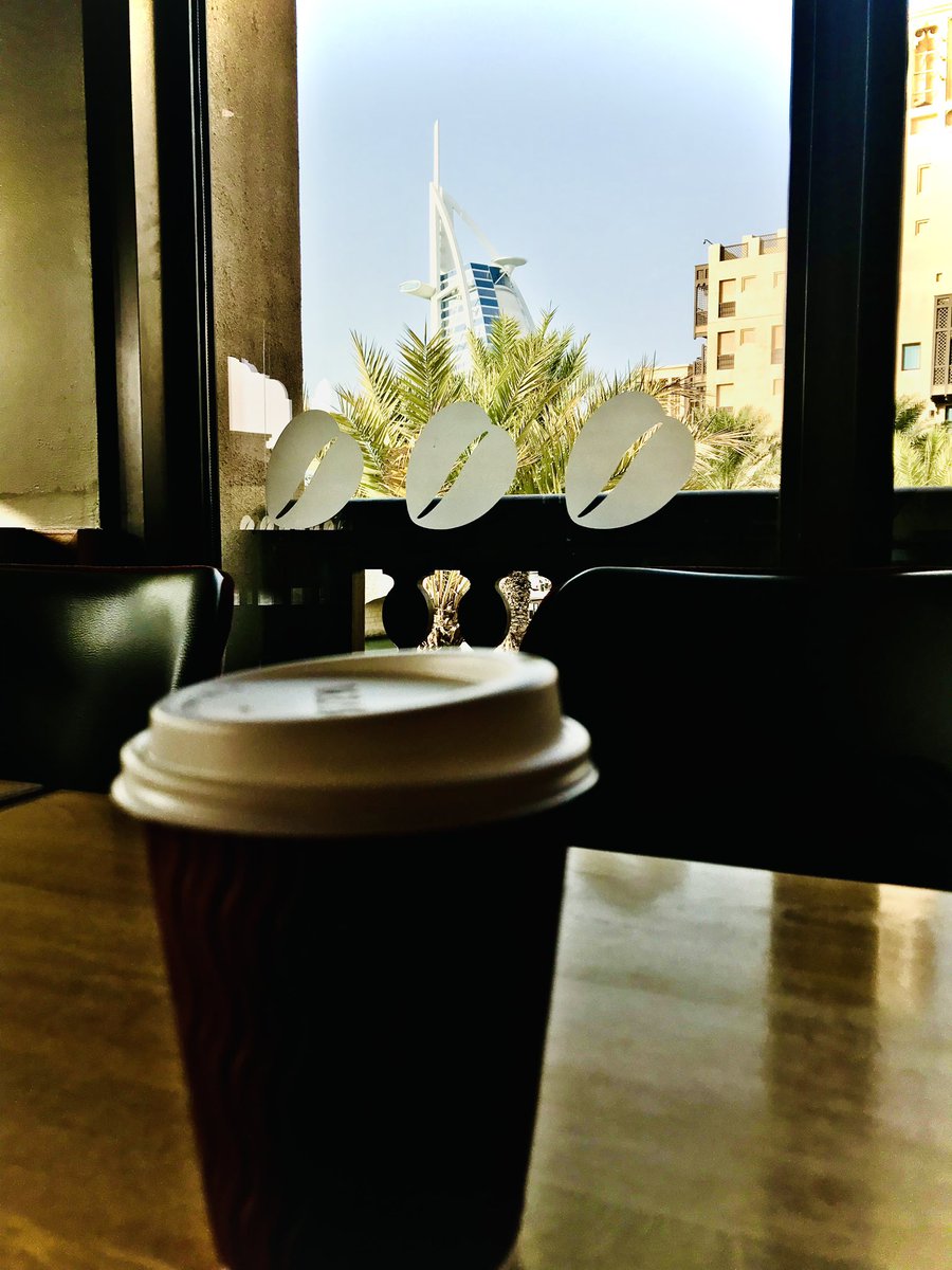 OracleBrahman's tweet photo. Coffee @MadinatJumeirah  #BurjAlArab #Dubai https://t.co/sPpJx0yZJ4