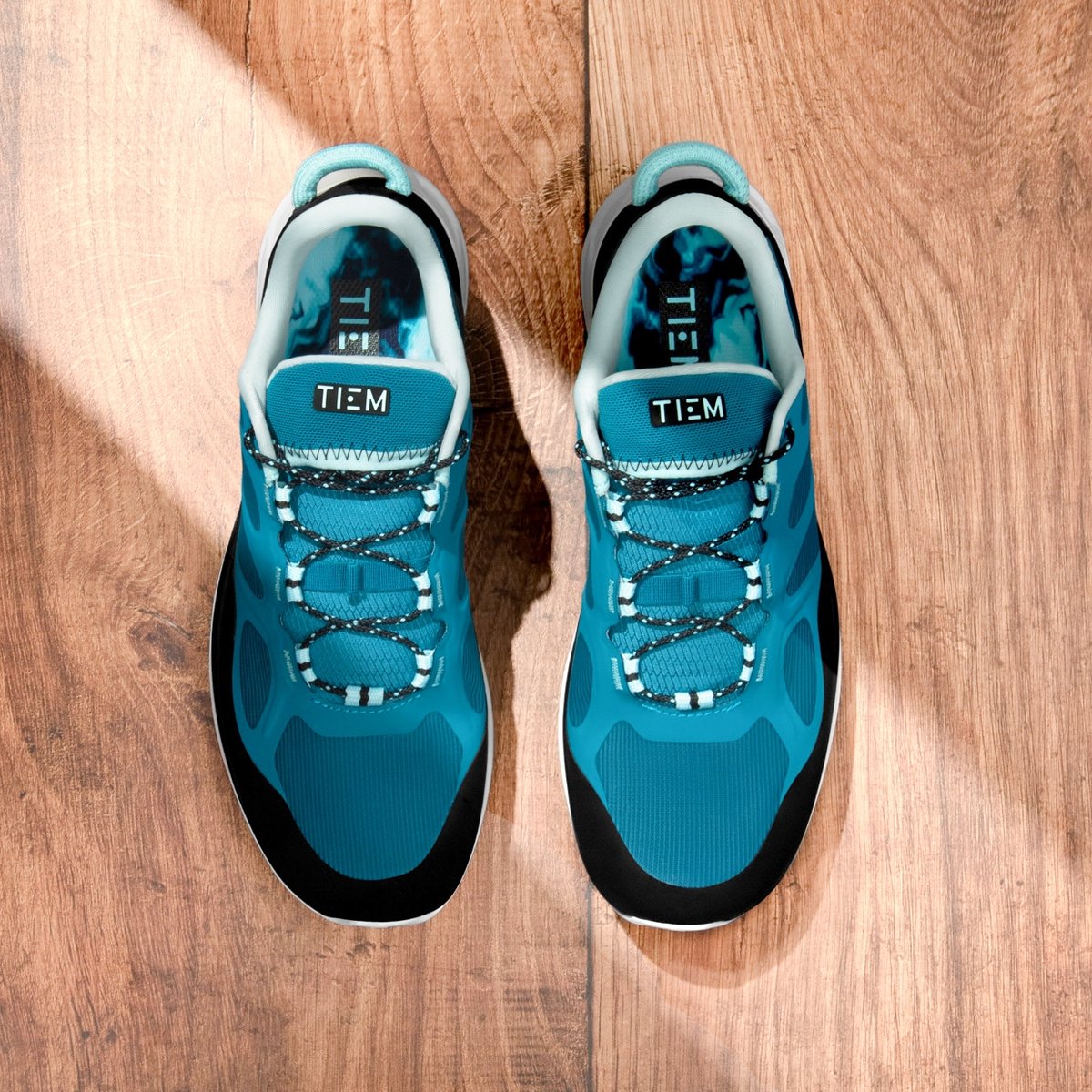 Boardwalk bike ride ready 🚲️⁠
⁠
If you love our Slipstream cycling shoe, you have to try the Via for your next ride, indoors or out. tiemathletic.com/products/via-o…