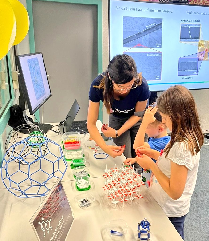 SolmarVarela's tweet photo. ♥️ Hablando de #Ciencia con los niños 🎉 

Me hizo feliz. https://t.co/ZvSGOVlUNf