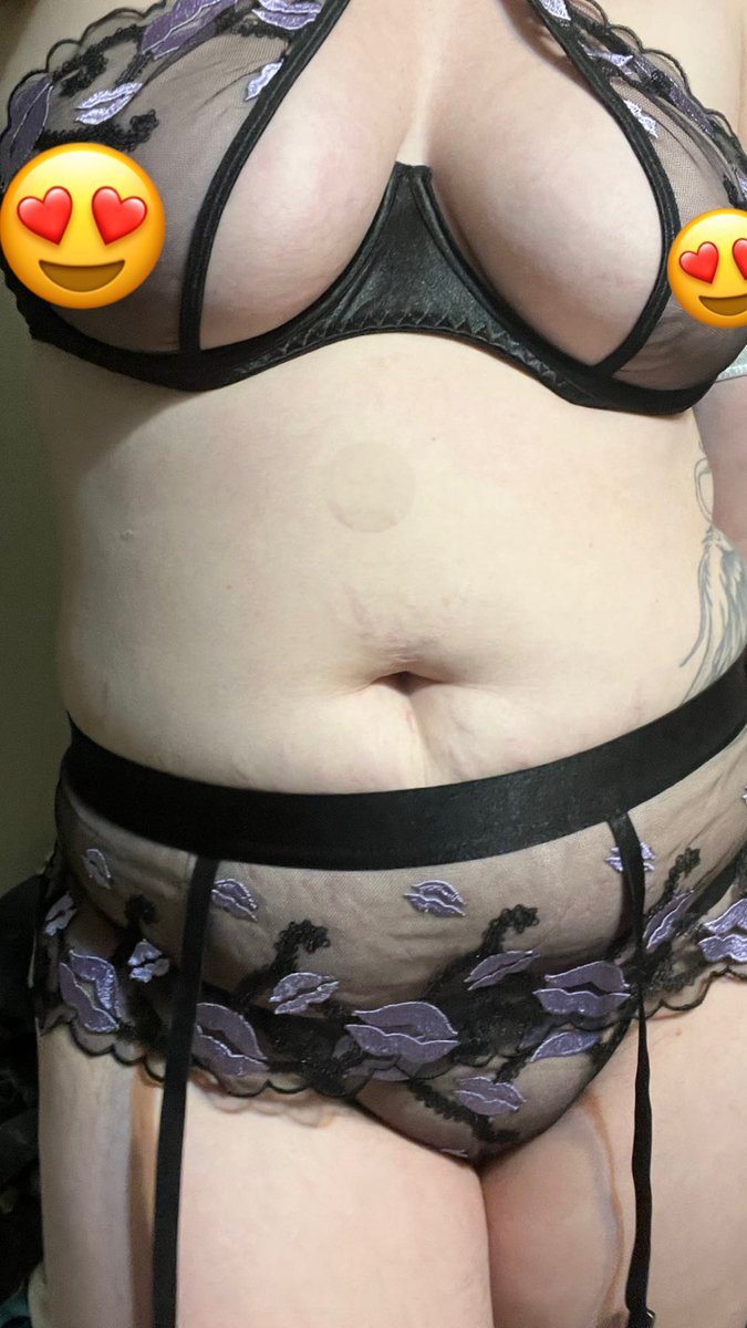 daddysbrat94's tweet photo. Good morning on this beautiful July morning! Daddy’s brat is feeling bratty this morning 🥵🤤 #brat #contentforsell #goodmorning #nicetitties #bangingbody #mombod https://t.co/HOZg8DUR7h