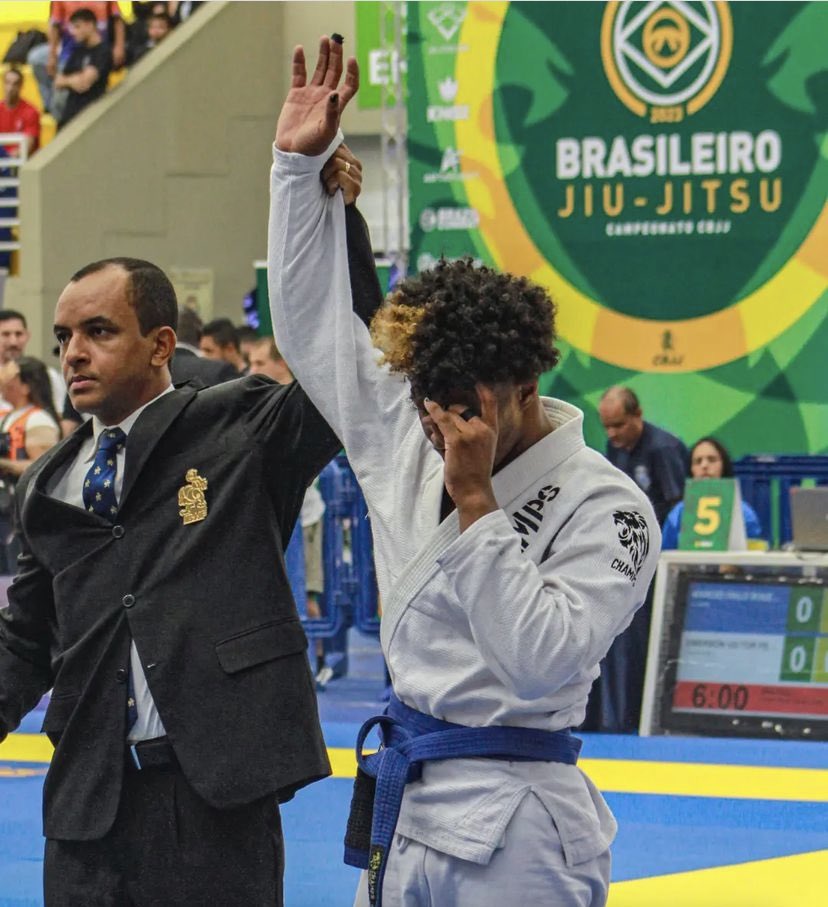 joobjj01's tweet image. Vai com Deus filhote, que honra poder ser fotógrafo.