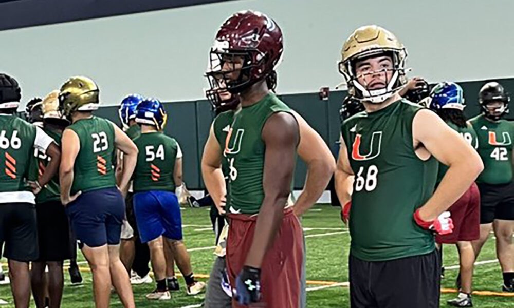 Miami Norland (Fla.) athlete Darryll Desir reacts to receiving an offer from the Hurricanes after UM’s OL/DL camp:

“[Mario Cristobal] was explaining to me how Miami works, how the program … is a good fit for me.”

🔗 for full story: lifwnetwork.com/insights/sport…

@luke_chaney4