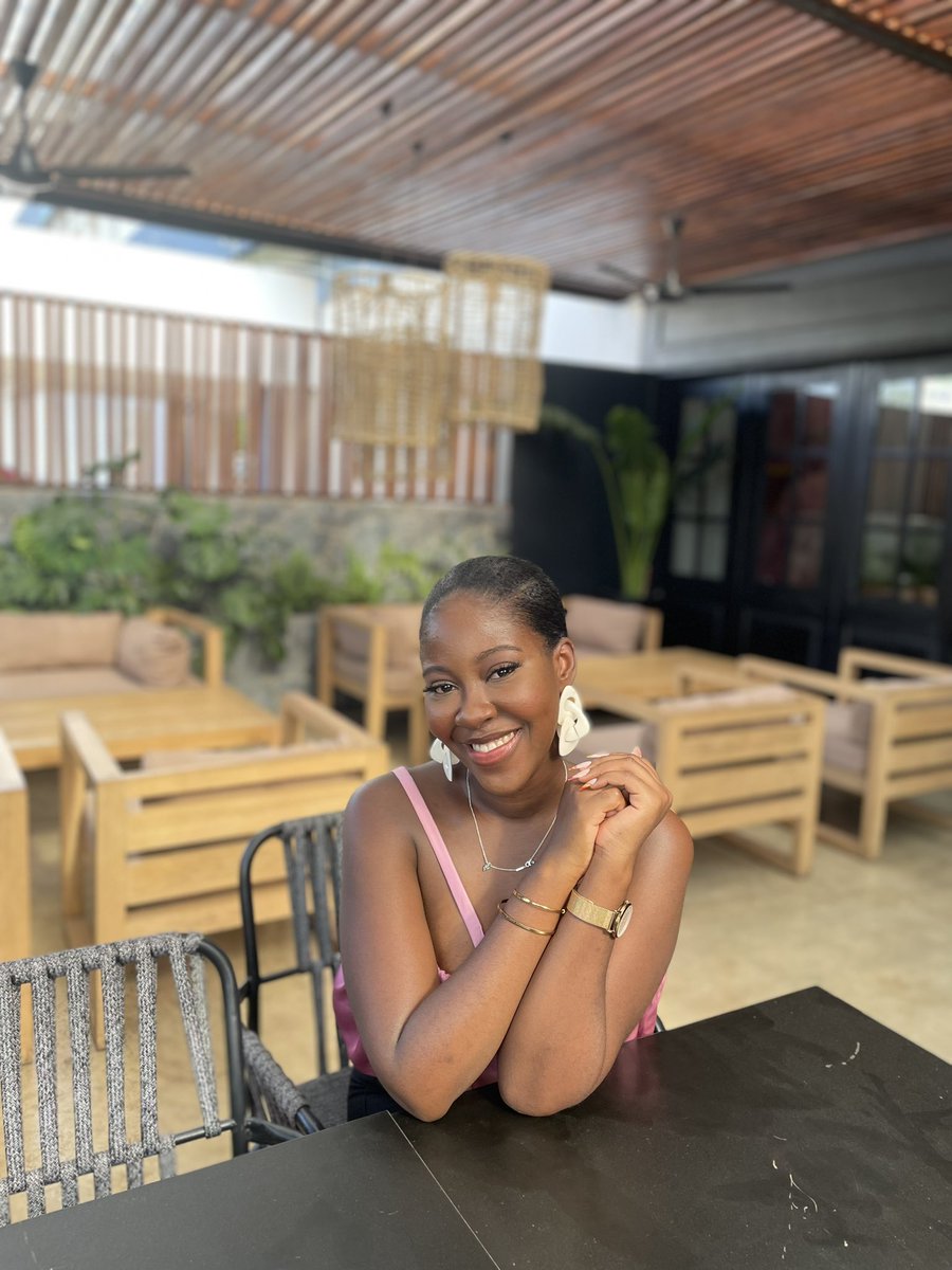 maaame___'s tweet photo. There’s not a single outfit the @balloon__studio White Boma Earrings won’t be perfect for 🤍✨

Not to sound like a broken record but they’re literally the perfect staple for your jewelry collection 
 
Get a pair here https://t.co/gcls0gYjPS

My lovely top is by @Dmc_Tailoring https://t.co/QuSrrsBVbp