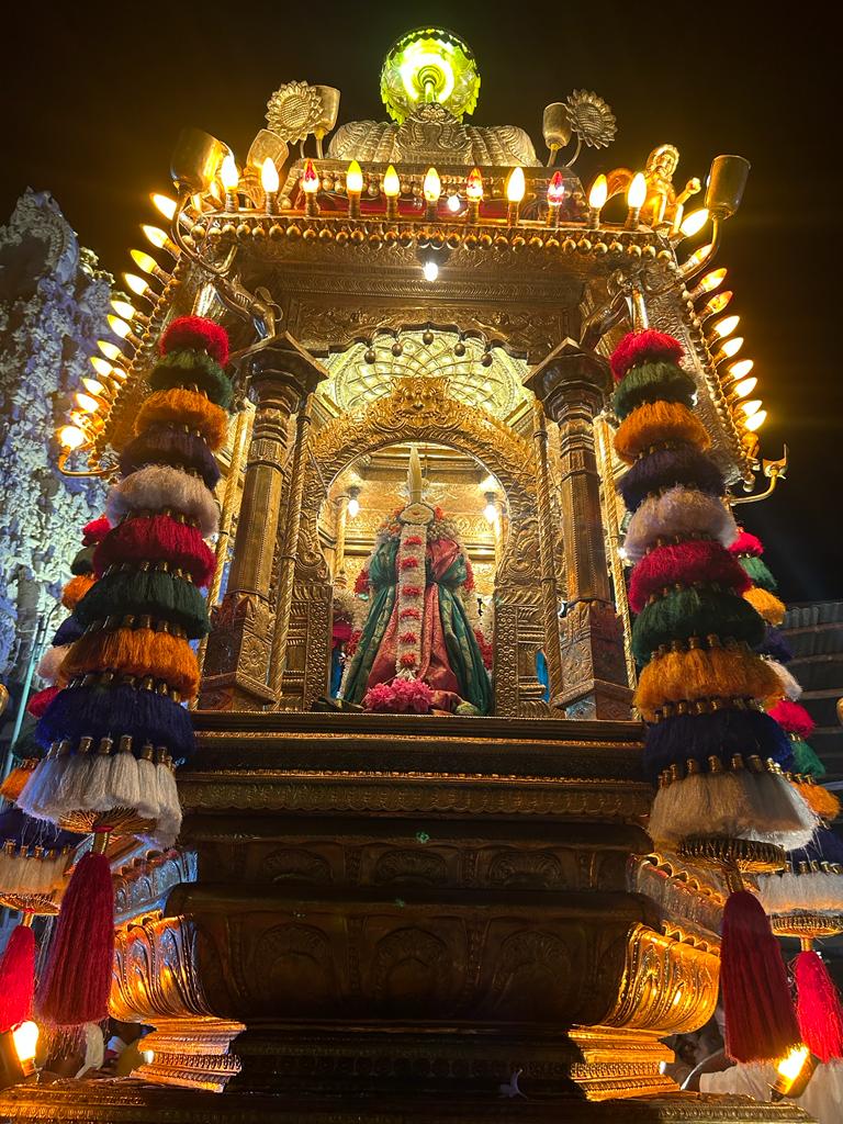 KamakshiTemple's tweet photo. #AniMasa #Pelarnami #Thangaratha #Utsavam was performed today for Sri #Kamakshi #Ambal #Devasthanam https://t.co/N8HHRNOqMf