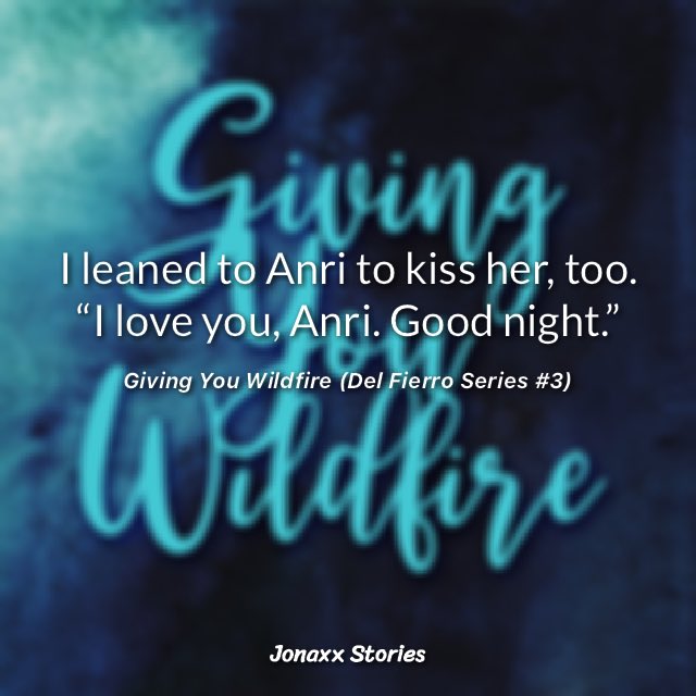 keiyisia's tweet photo. The shower of “I love you”s from the new Torrealba family. Will forever be soft with this story. 🥺🤍

 #JonaxxGYWKab50 https://t.co/GiItb40w3M