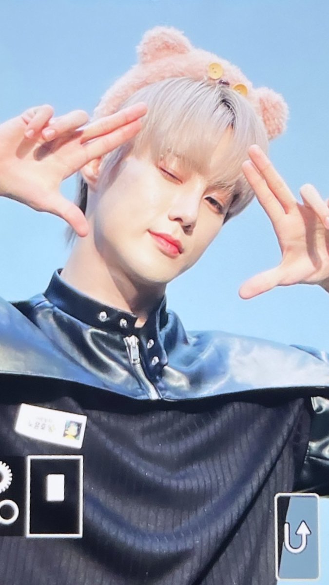 _LOVE_MOMENT's tweet photo. 230702

🍀🍀🍀

#VAV #브이에이브이 
#AYNO #에이노 #노윤호 
#Subcönscióus #Subconscious https://t.co/sxykBWvrzN