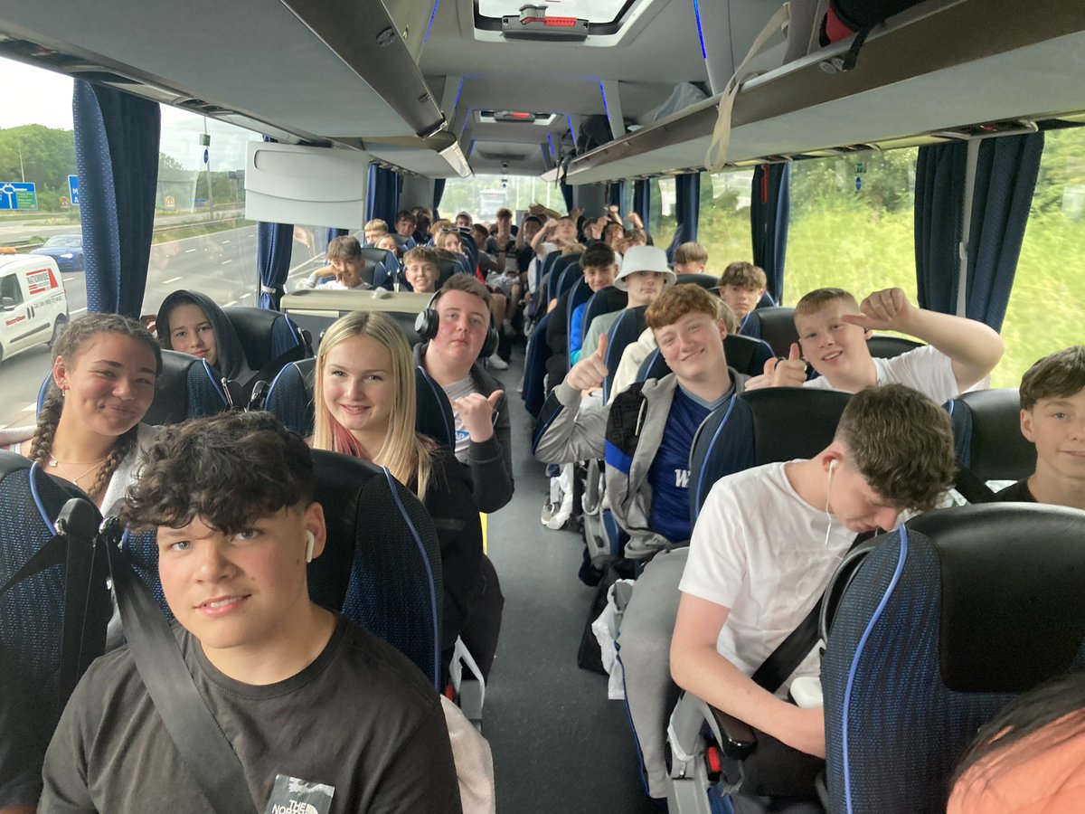 SWHSPE's tweet photo. Here we go again! Barcelona ks4! #Barcelona 🇪🇸 https://t.co/KX5QQAI5Pm
