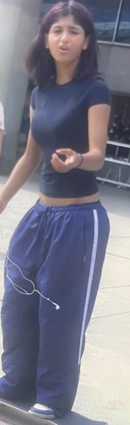 TPSOperations's tweet photo. MISSING:
Veronica, 12
-last seen on Sunday, July 2, 2023, at 1:40 am in the Dundas St W and Scarlett Rd area
-described as 5'4", thin build with shoulder-length dark red hair.
-wearing a black t-shirt, navy blue track pants with a white strip along the side
#GO1528004
^lm https://t.co/YPwkyaV7AC
