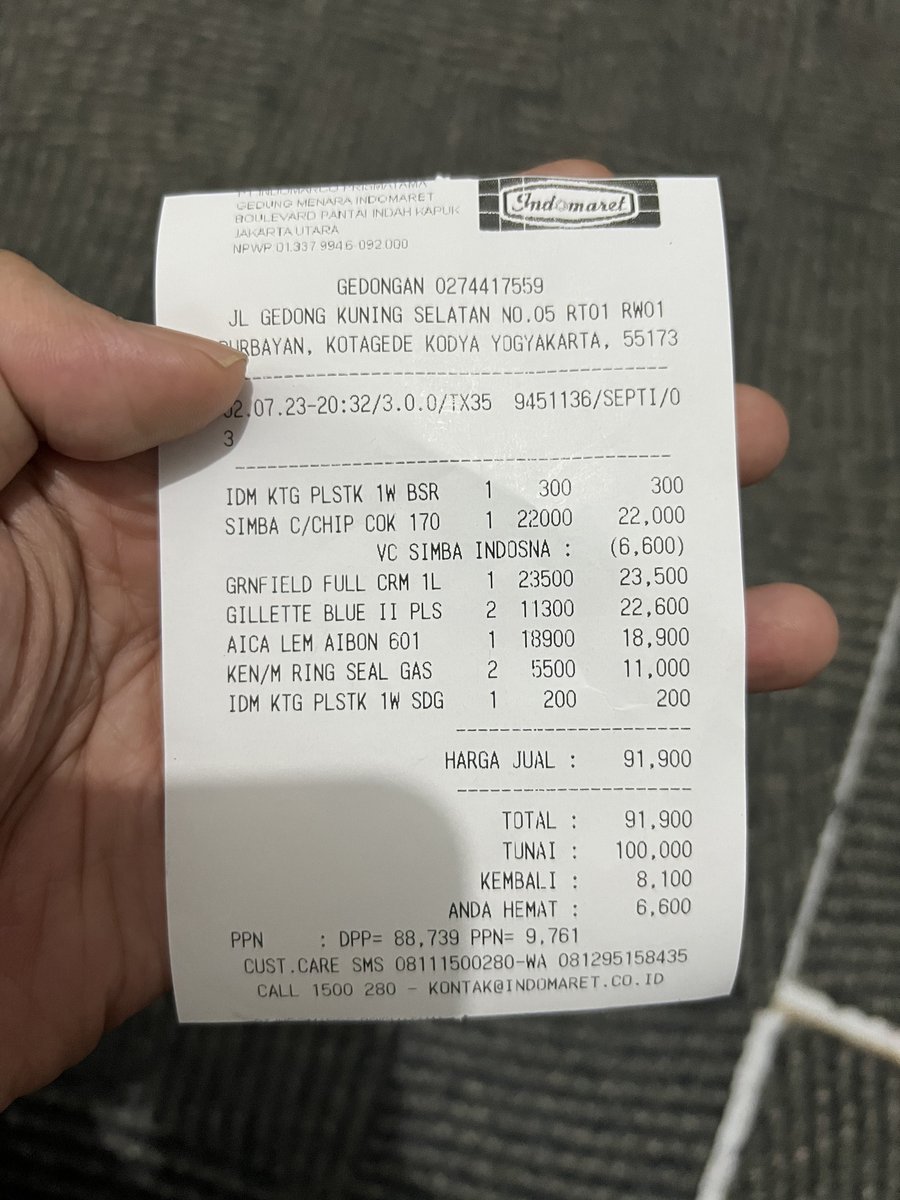 nksthi's tweet image. Ni mau tanya beneran. Karena bingung juga pengalamanku nggak cuma sekali dua kali. Beberapa kali sempat komplain, tapi tetep aja keulang lagi. Sampe capek kalo tiap selesai belanja harus komplain. Mungkin kalian pernah ngalamin juga. Wkwk.

Kenapa, ya, beberapa kasir minimarket
