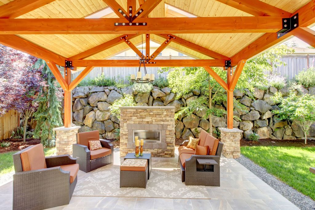 sandyjosephATX's tweet photo. What a smart use of space in this backyard! All of the fresh air, none of the sunburn. https://t.co/H9ADY8cWwJ https://t.co/n0CdZTNe7R