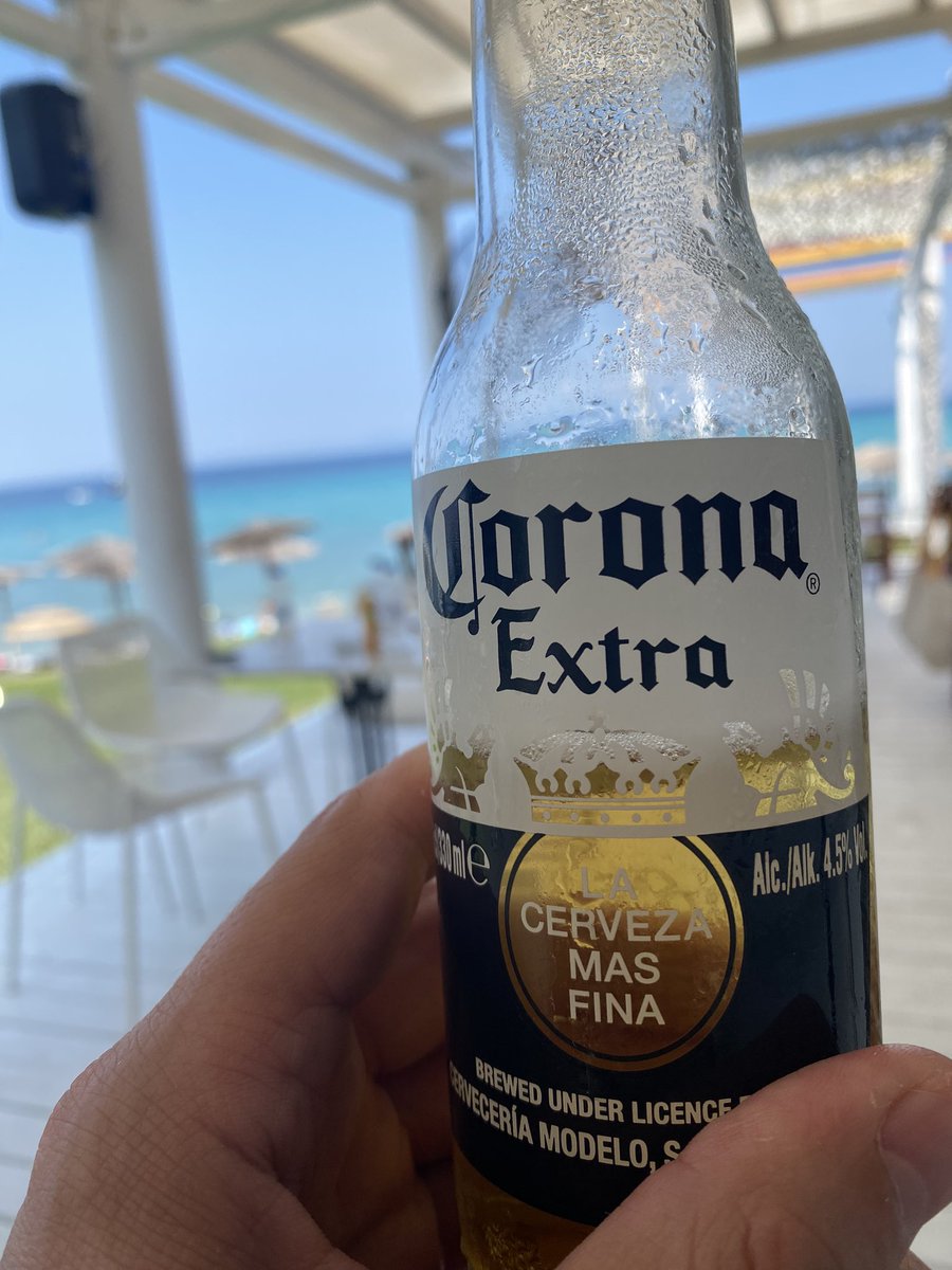 Corona, trading ... beach 🥂