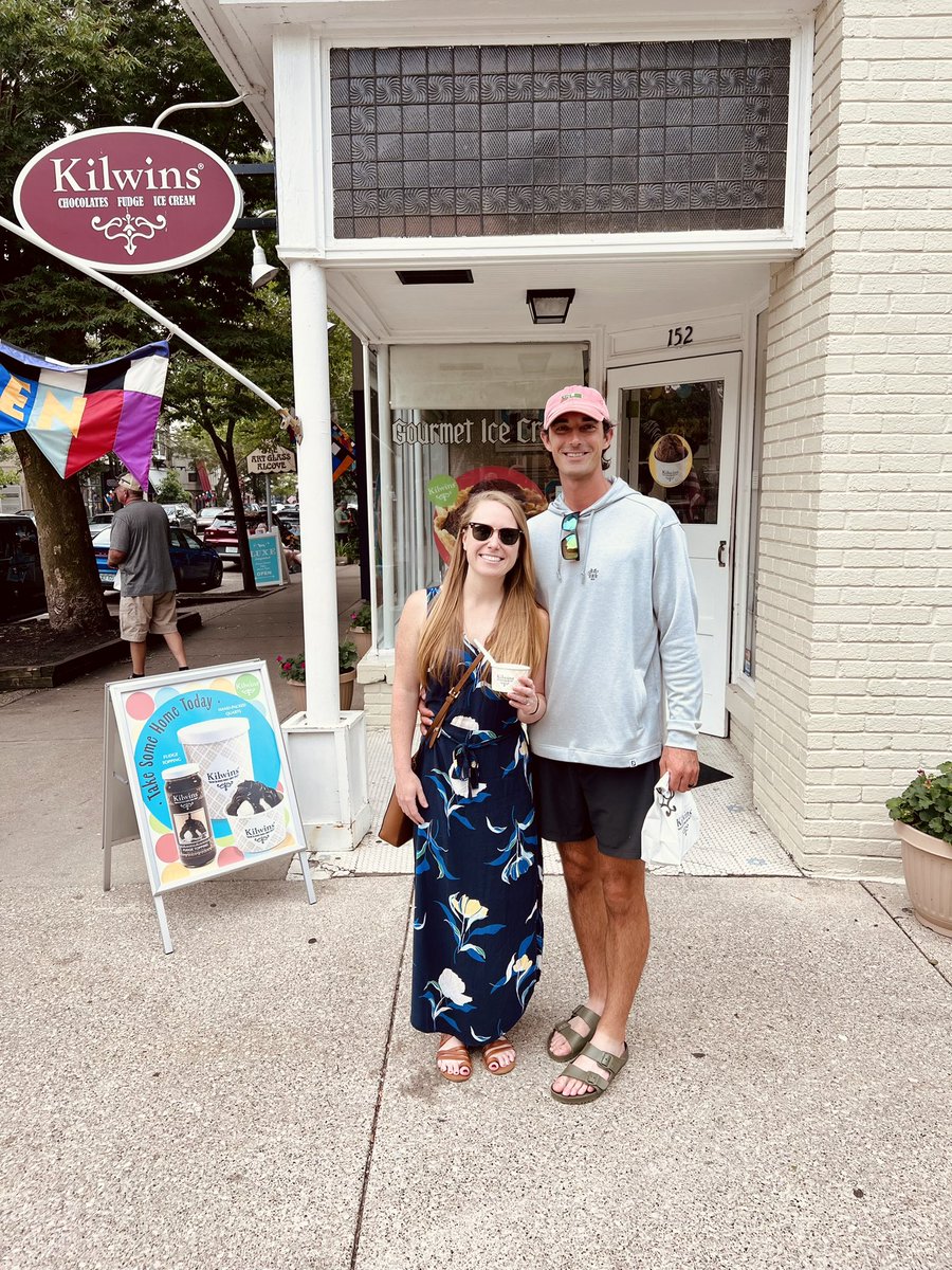 T_LenzTurf's tweet photo. Home in Michigan for the Mrs. birthday.
#AmericasHighFive https://t.co/Jn2pggQrLq