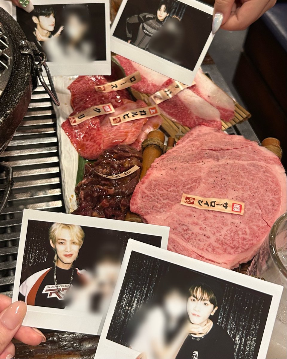 기분이가 조을 땐 고기 앞으로 ㅉㄱㅉㄱ~~💗🤍💛💖
<a href="/JJs2_3clover/">☘︎</a> <a href="/FOR_O3O7/">🍭</a> <a href="/mycutiestkitty/">까망🤍</a>