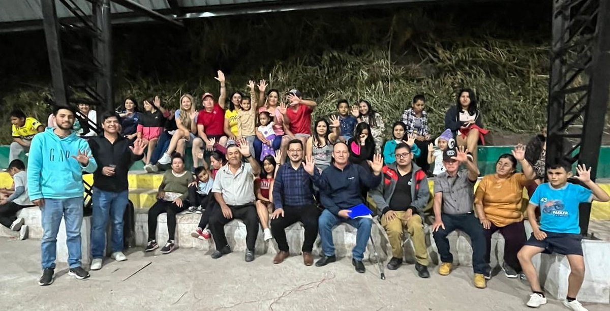 QuilangaU's tweet photo. #Quilanga

Gracias a los amigos de #ElSubo por recibirnos y ser parte del #ResurgirDeLaPatria
#VolveremosASerPatria junto a @LuisaGonzalezEc #Presidenta, @ecuarauz #Vicepresidente y a @johaortizv #AsambleistaPorLoja
@MashiRafael
@iosoyjctorres
@pabelml
@marcelaguinaga https://t.co/MS75ZHWl8F