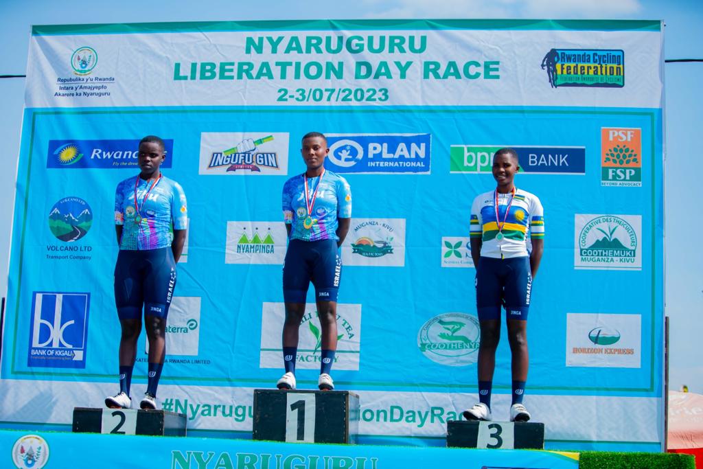cyclingrwanda's tweet photo. Nyaruguru Liberation Day Race

Stage 1 Podium Photos &amp; Results 

Women Junior 

🥇Uwera Aline ( Bugesera Cycling Team) 2h18'40" 

🥈Umutoni Sandrine ( Bugesera Cycling Team) "" 

🥉Byukusenge Mariate (Bugesera Cycling Team) ""

#Kwibohora29 #Nyaruguru #NyaruguruLiberationRace https://t.co/ESvzY60diD