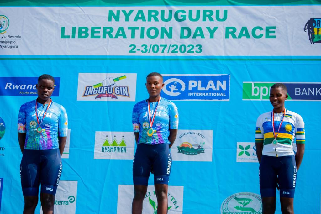 cyclingrwanda's tweet photo. Nyaruguru Liberation Day Race

Stage 1 Podium Photos &amp; Results 

Women Junior 

🥇Uwera Aline ( Bugesera Cycling Team) 2h18'40" 

🥈Umutoni Sandrine ( Bugesera Cycling Team) "" 

🥉Byukusenge Mariate (Bugesera Cycling Team) ""

#Kwibohora29 #Nyaruguru #NyaruguruLiberationRace https://t.co/ESvzY60diD