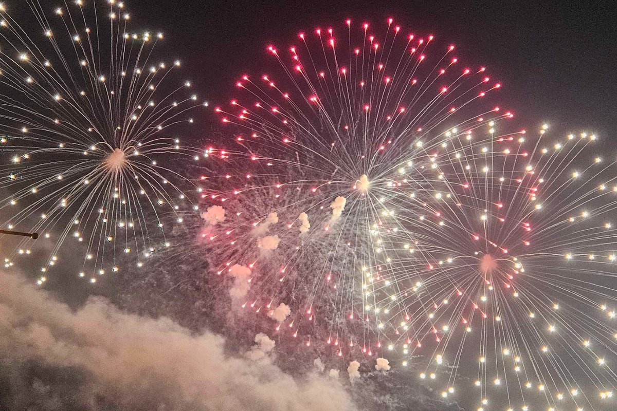 Alex Flood (@alexflood98) on Twitter photo Despite an ongoing fire ban, <a href="/CitySSM/">Sault Ste. Marie</a> managed to pull off a safe and enjoyable fireworks display for thousands of Sault residents on #CanadaDay 🇨🇦 sootoday.com/local-entertai… Despite an ongoing fire ban, <a href="/CitySSM/">Sault Ste. Marie</a> managed to pull off a safe and enjoyable fireworks display for thousands of Sault residents on #CanadaDay 🇨🇦 sootoday.com/local-entertai…
