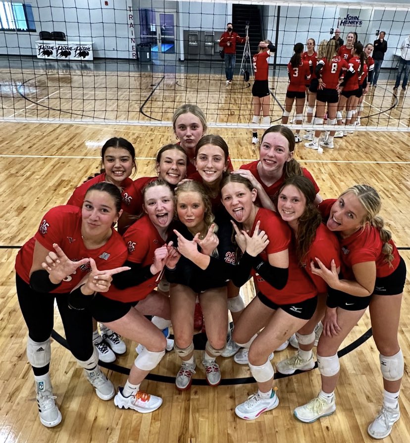 A perfect picture to describe these 11 ballers! Every year my hope is that we were able to teach them some things along the way, &amp; every year each group teaches me something different! Thank you for reminding me how much fun it is to be a coach!😀❤️ #premierfamily #zontplay #btb