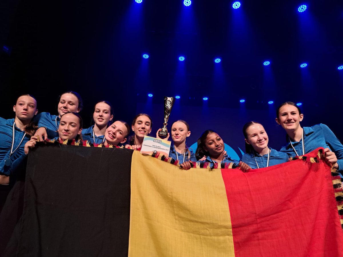 Between work, I must say I am so proud of my daughter Amber who became 2nd at the European Dance Waves Competition in Terneuzen today! De!bewegingsstudio by DEBorah Verhasselt!
