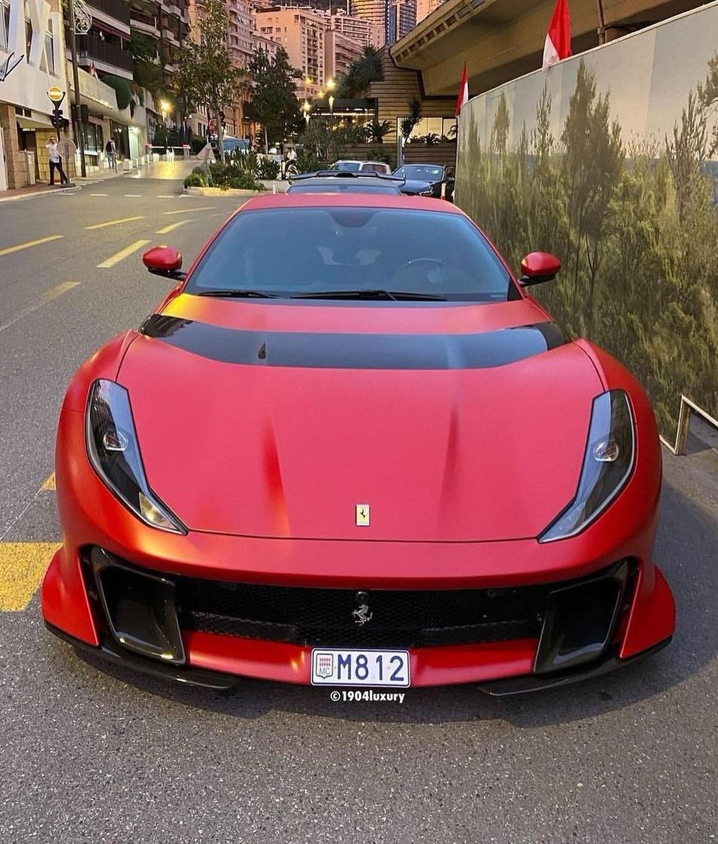 DailyFerrariTM's tweet photo. Ferrari 812 Competizione painted in Rosso F1-75 🔴 https://t.co/7r0RzMAgZ4
