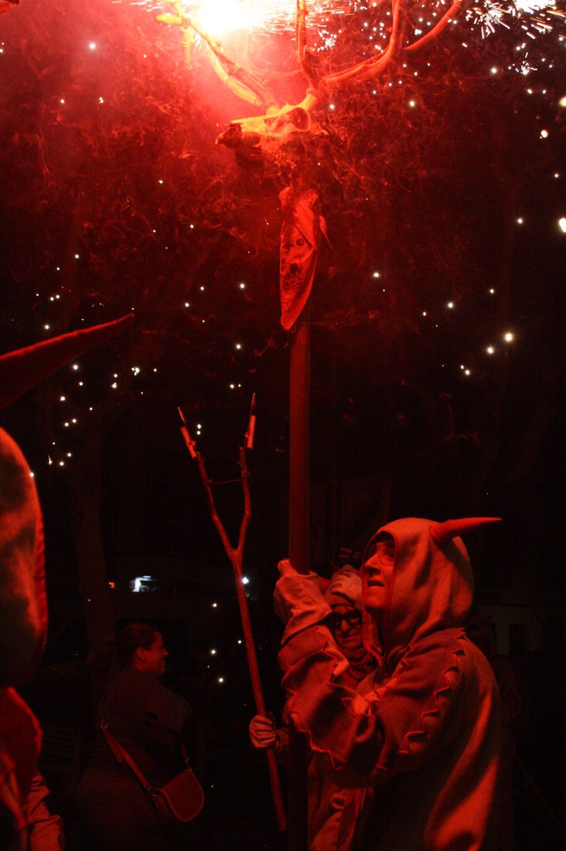 diablesdelpratt's tweet photo. 🔥 Correfoc de St.Pere i St.Pau ⚜️

𝐃𝐢𝐚𝐛𝐥𝐞𝐬 𝐝𝐞𝐥 𝐏𝐫𝐚𝐭 | 𝟏𝟗𝟖𝟑-𝟐𝟎𝟐𝟑 | 𝟒𝟎 𝐀𝐍𝐘𝐒 https://t.co/2f18KTV5xf