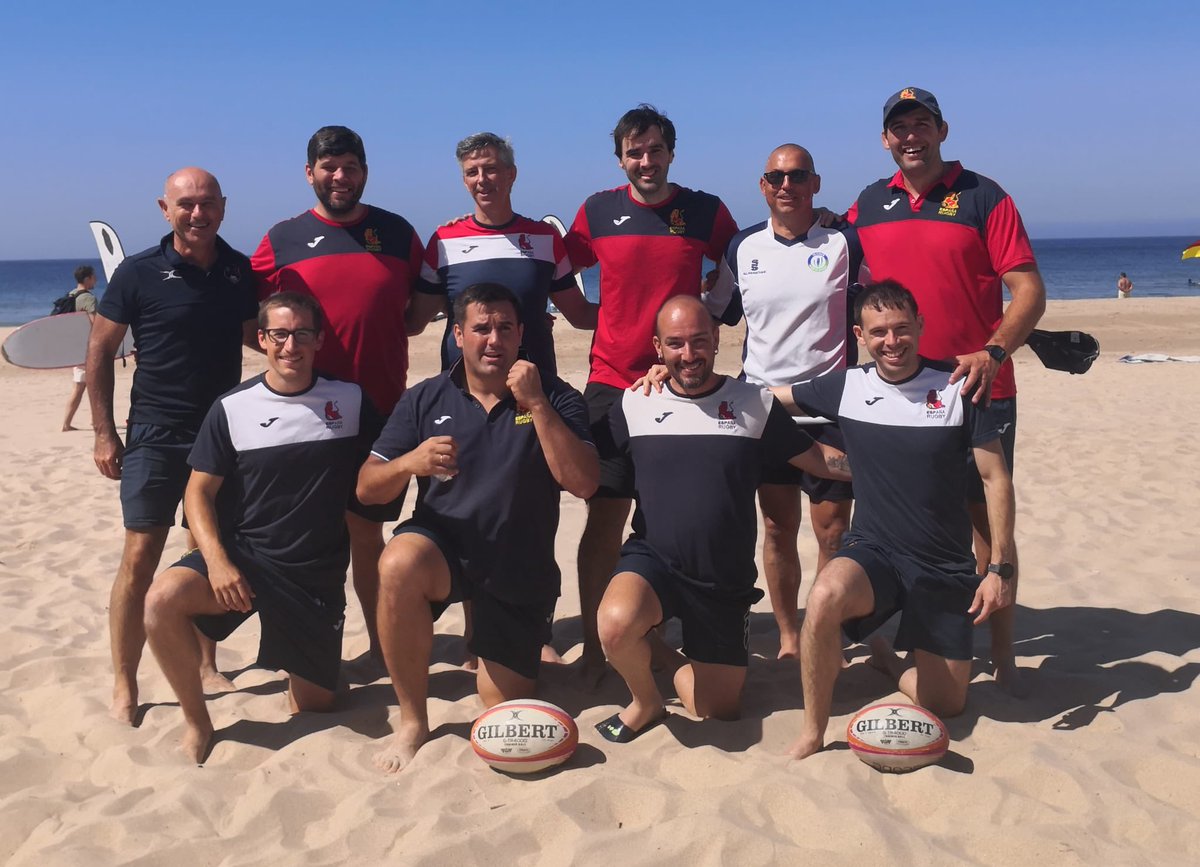 ENEEferugby's tweet photo. La @ENEEferugby ya tiene nuevos educators y trainers‼️

📚Hoy ha finalizado su formación de @WorldRugby, en las áreas de arbitraje, fuerza y acondicionamiento y entrenadores, en Lisboa. https://t.co/tP8upLx1Ii