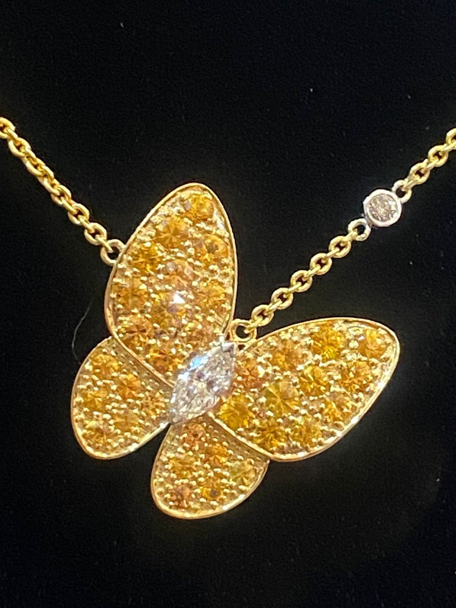 jishajewels's tweet photo. "Mesmerizing Beauty: Butterfly Necklace Adorned with Sapphires and Diamonds" https://t.co/n3CinxiFhH