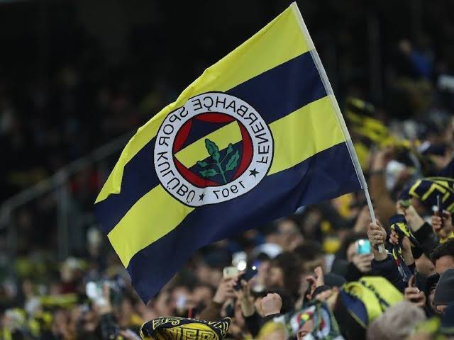 Emre tweet media