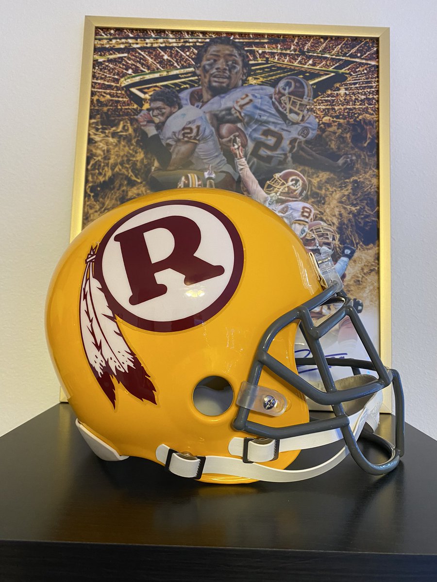 Washington Redskins “Yellow R” VSR4 $300 https://t.co/zIoy0uV4RB
