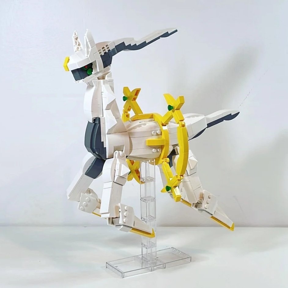 PLShitpost's tweet photo. Lego Arceus ❤️ https://t.co/C5GABRNKBW