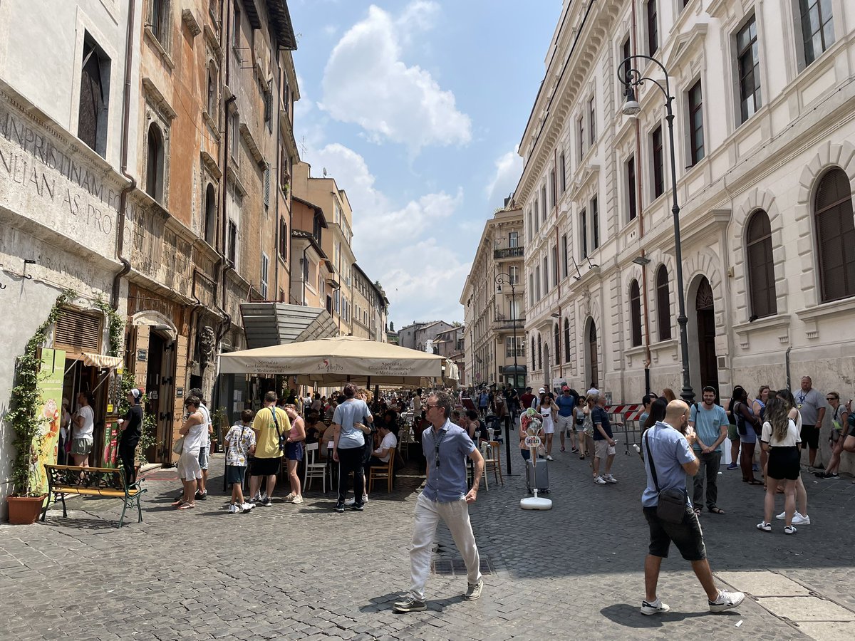 italymondo's tweet photo. Day 2: Today we trekked to the Jewish Ghetto to see the ruins and try a Jewish pizza. We then wandered to the @IstitutoViVe. This now houses a museum, Tomb of the Unknown Soldier, and a pretty phenomenal view of Rome. The amount of marble and stone is breathtaking! https://t.co/gsPTreWOva