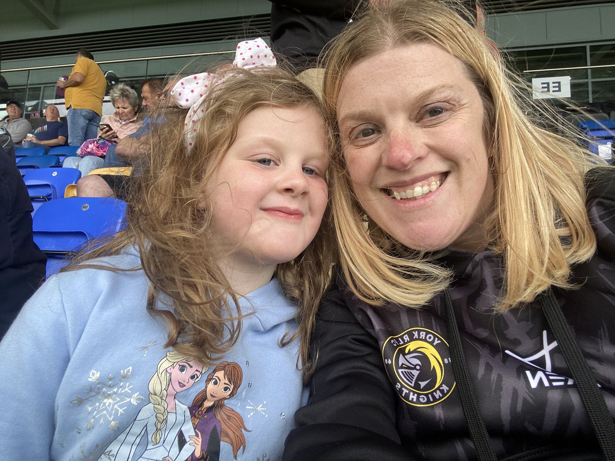 suzyrobbo82's tweet photo. My rugby companion today hopefully a lucky charm. #RugbyLeague #RiseUp #WeAreYork https://t.co/2tvgcgsGTt