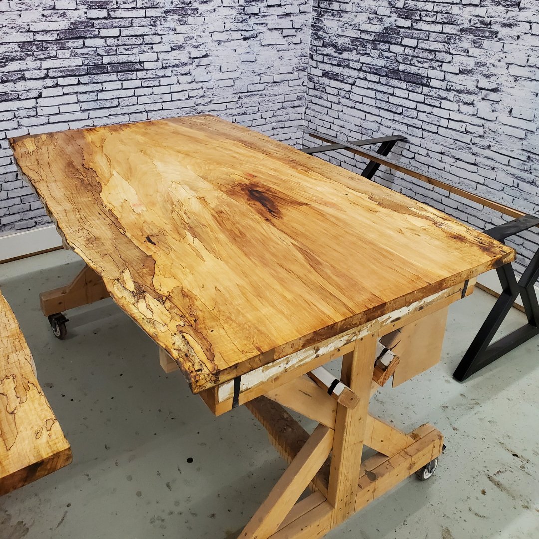 TheLumberShack1's tweet photo. Need a longer piece? Pairing Bookmatched Sets or Slabs End-to-End is a great way to get extra length! These two Maple Table Tops will meet up in the center to create a 12' Long conference table top.
::
https://t.co/SgQm1F8I9X
::
#bookmatched #bookmatchedtable #liveedge #wood https://t.co/03mCwCUcTB