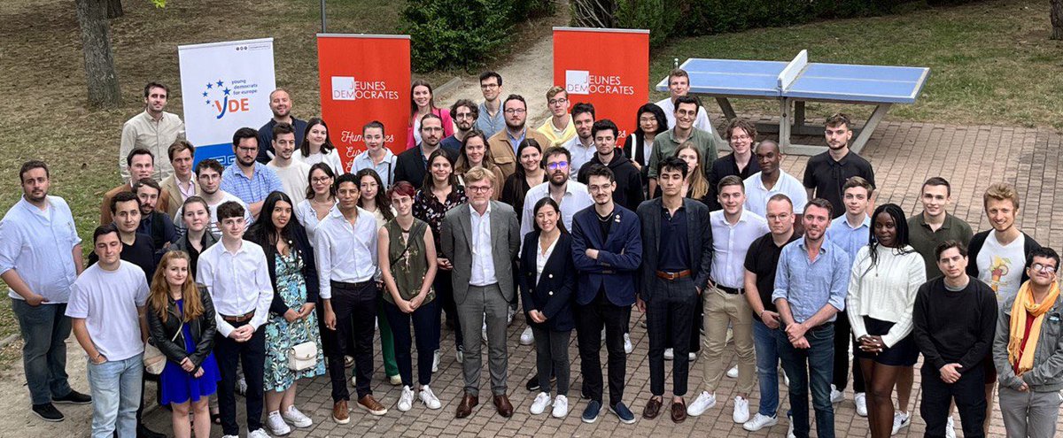 J_Democrates's tweet photo. 📣 Clap de fin pour l’Été des Jeunes Démocrates 2023. Un grand merci à tous et toutes pour votre participation et votre bonne humeur. 
🗓 On se retrouve l’année prochaine ! https://t.co/2Zp9UK68BI