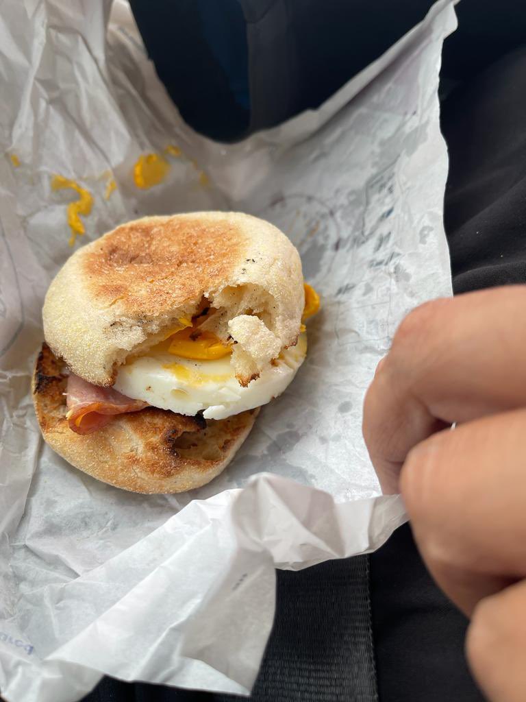 cjellmer's tweet photo. @McDonaldsUK absolutely disgusted by the double bacon and egg muffin I purchased this morning from your sheffield Meadowhall retail park should be ashamed serving this never a double bacon egg muffin this https://t.co/jwYpLmsIRA