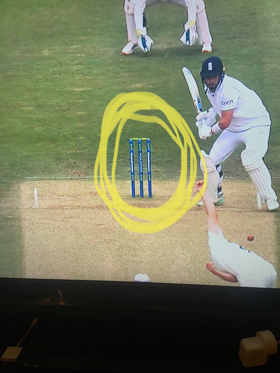 Davebr77's tweet photo. Stop pissing about #Ashes23 https://t.co/FWSk4qC3xR